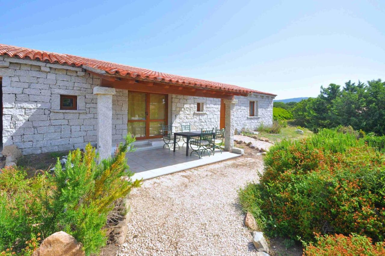 Mare Di Ginepri Apartment Badesi Luaran gambar